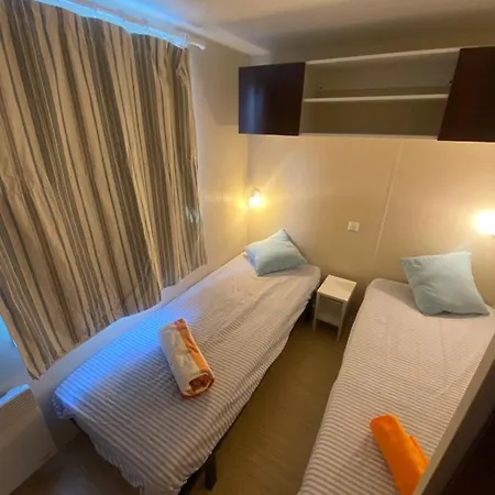 Sejour Inoubliable En Provence, Camping 4* La Roque-d'Antheron Extérieur photo
